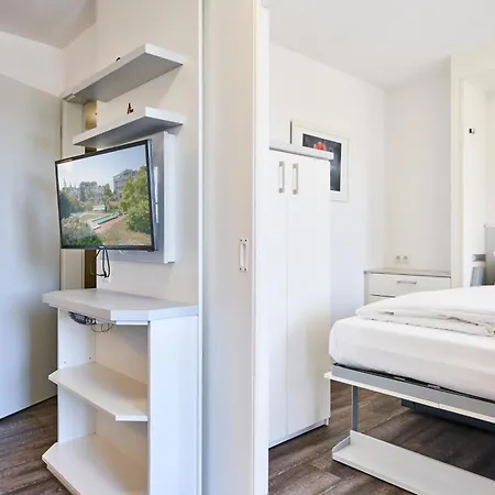 368, Seepark アパート *